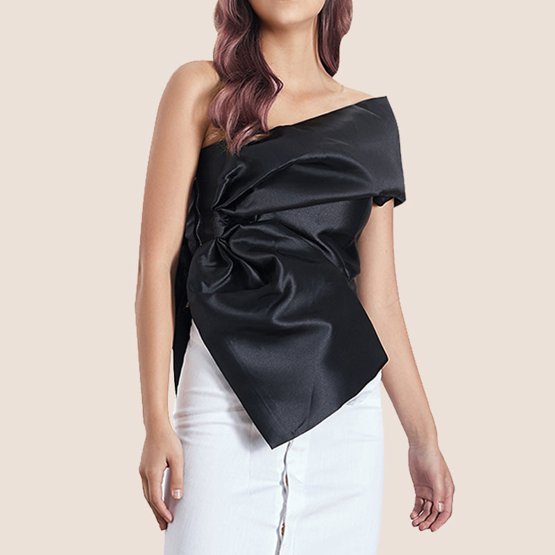 Shoulder pleated silky shirt